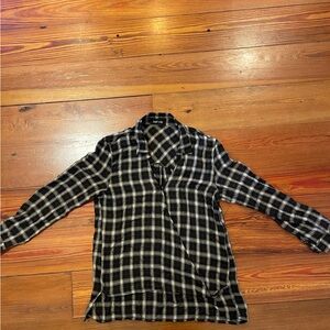 Women’s small plaid top from Fabrik